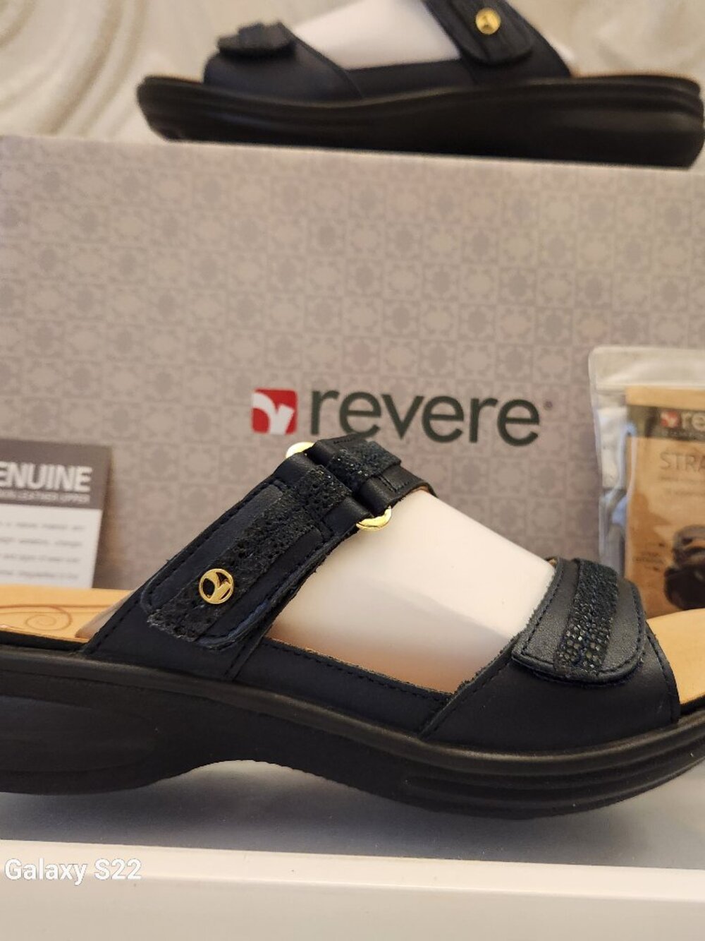 Revere Leather "Rio" Navy Lizard Sandals. NIB. EU 36/US 5